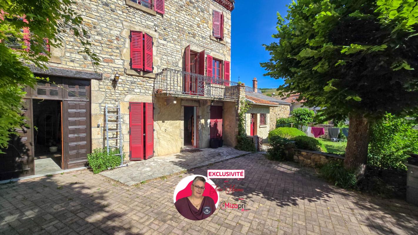 SAUVAGNAT-SAINTE-MARTHE Maison de caractère en pierres, 152 m² , Jardin, terrasse et dépendances , proche Issoire 3