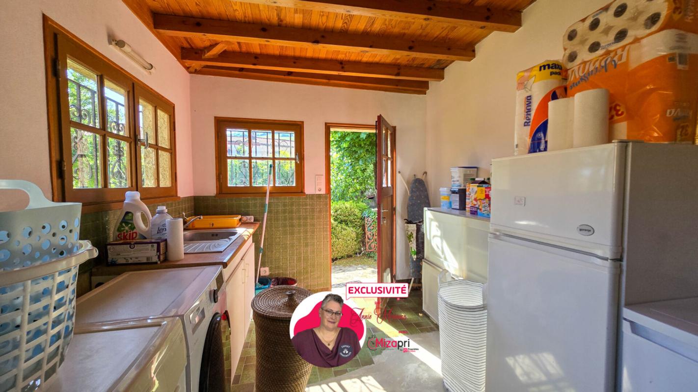 SAUVAGNAT-SAINTE-MARTHE Maison de caractère en pierres, 152 m² , Jardin, terrasse et dépendances , proche Issoire 9