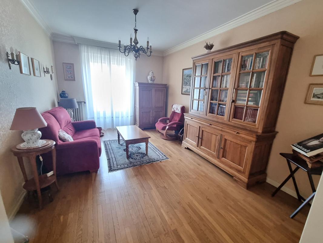 LYON-7E-ARRONDISSEMENT Appartement  4 pièces 76 m2 1