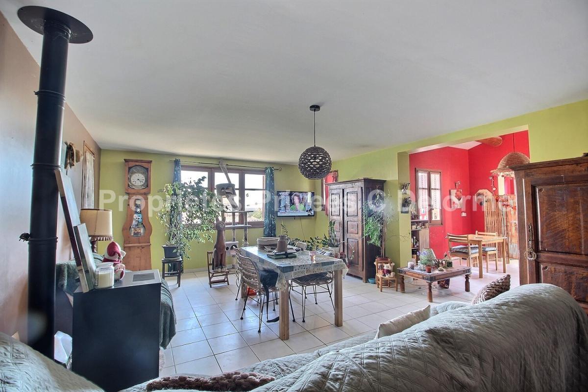 ISSIRAC Barjac Goudargues, VIAGER OCCUPE SUR 1 TETE, Villa de 2011, Issirac 30760, 2 chambres ,95.4 m2 avec terrain de 4276m2 4