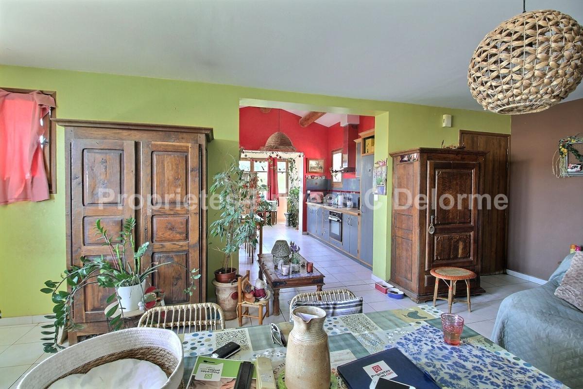 ISSIRAC Barjac Goudargues, VIAGER OCCUPE SUR 1 TETE, Villa de 2011, Issirac 30760, 2 chambres ,95.4 m2 avec terrain de 4276m2 5