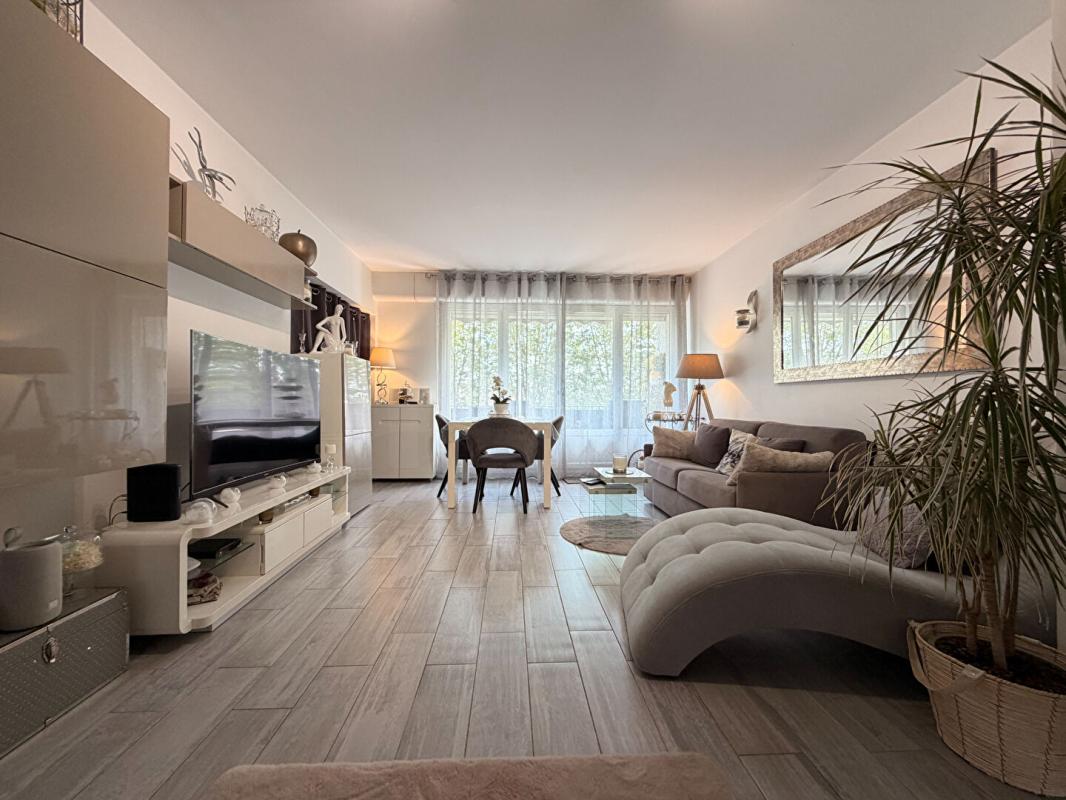 AUBERGENVILLE Appartement Aubergenville 4 pièce(s) 75 m2 1