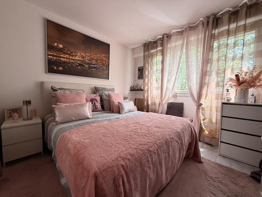 AUBERGENVILLE Appartement Aubergenville 4 pièce(s) 75 m2 6