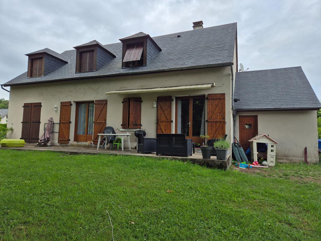 GROS-CHASTANG Maison Gros Chastang 4 pièce(s) 158 m2 1