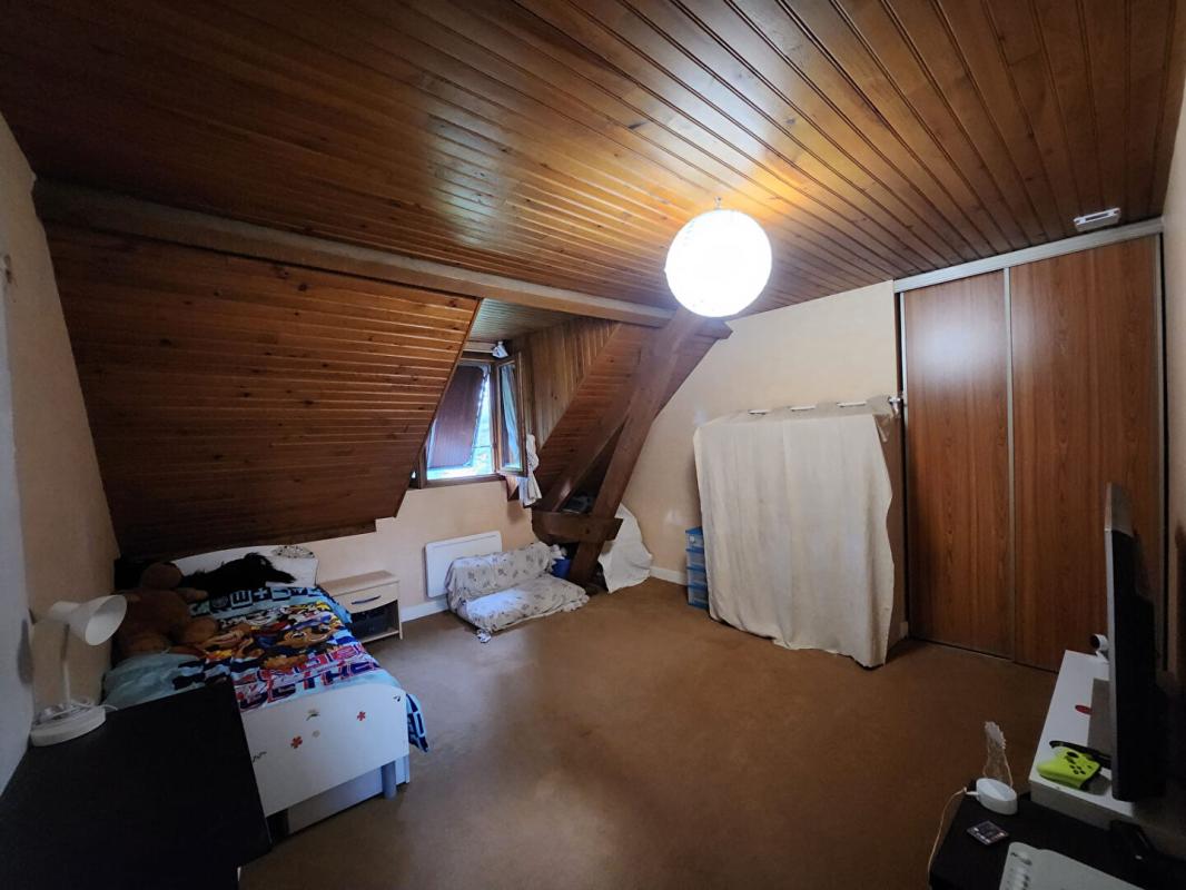 GROS-CHASTANG Maison Gros Chastang 4 pièce(s) 158 m2 7