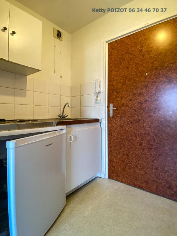 NANTES Nouveau - Appartement T2 duplex au 3 étage d'une copropriété calme, situé à deux pas du pont de la Tortière (44390) 4