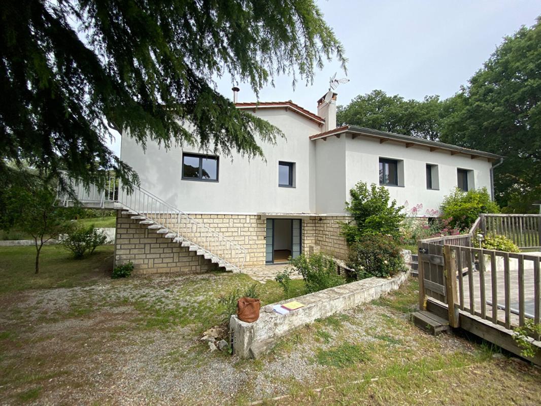 CHATEAU-ARNOUX-SAINT-AUBAN Maison Chateau Arnoux Saint Auban 7 pièce(s) 182.23 m2 1