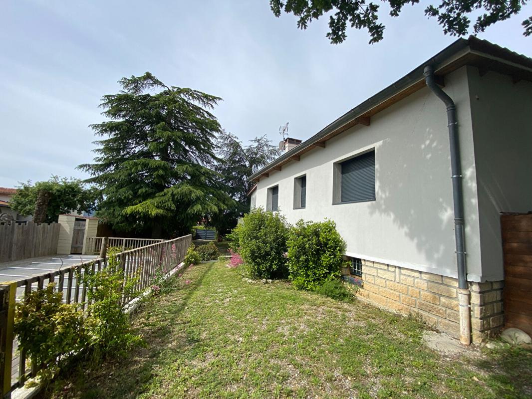 CHATEAU-ARNOUX-SAINT-AUBAN Maison Chateau Arnoux Saint Auban 7 pièce(s) 182.23 m2 16