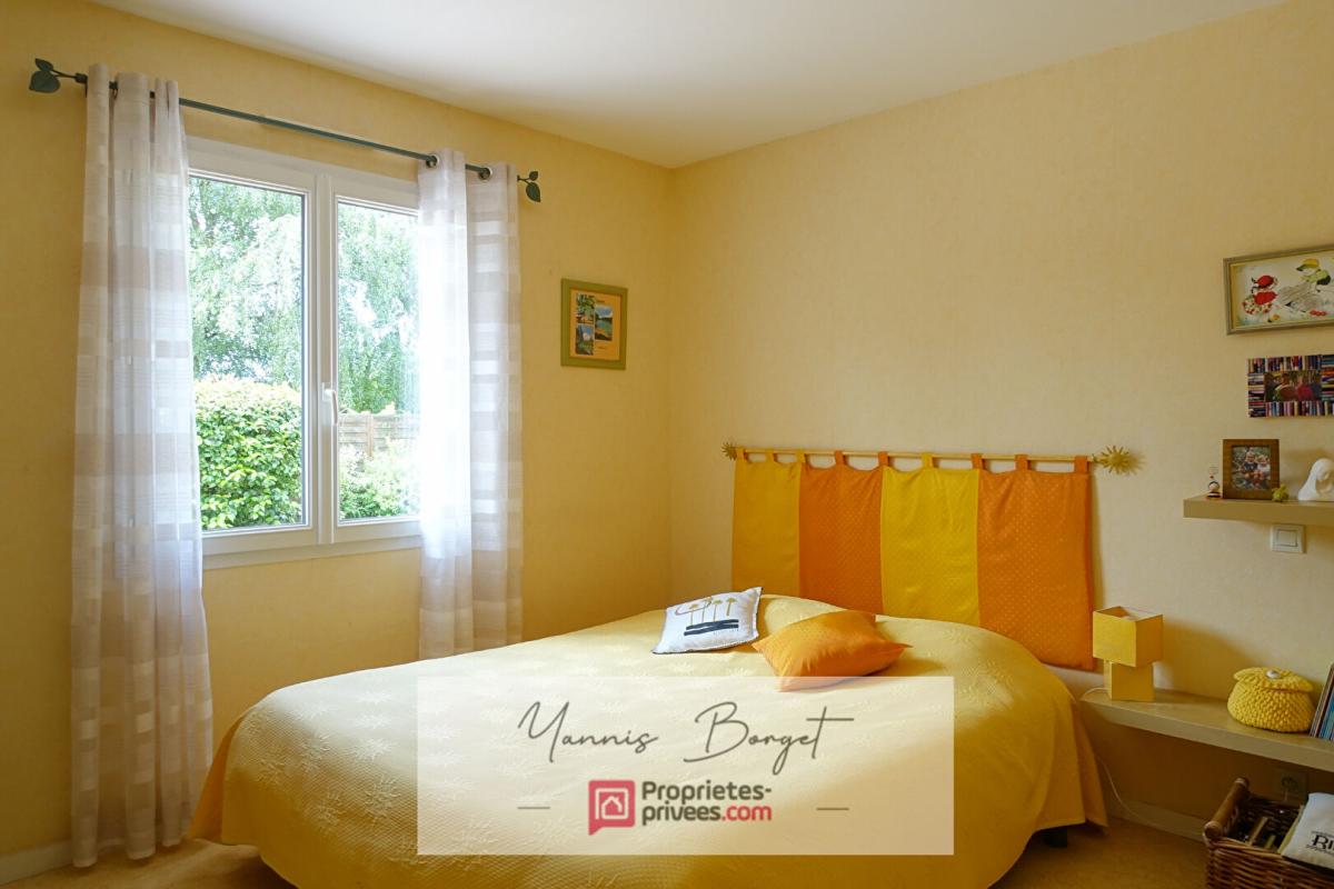 CHALLANS MAISON DE PLAIN-PIED DE 113 M² SUR PLUS DE 1 000 M² DE TERRAIN 13