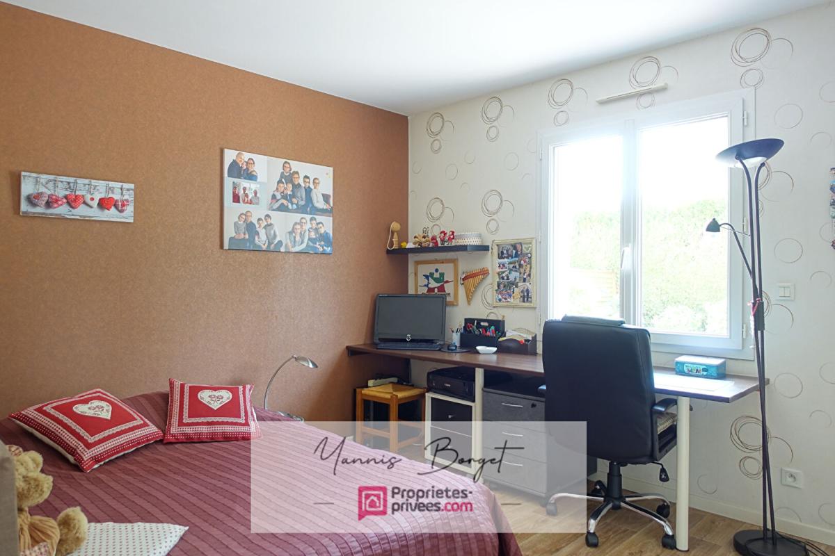 CHALLANS MAISON DE PLAIN-PIED DE 113 M² SUR PLUS DE 1 000 M² DE TERRAIN 14