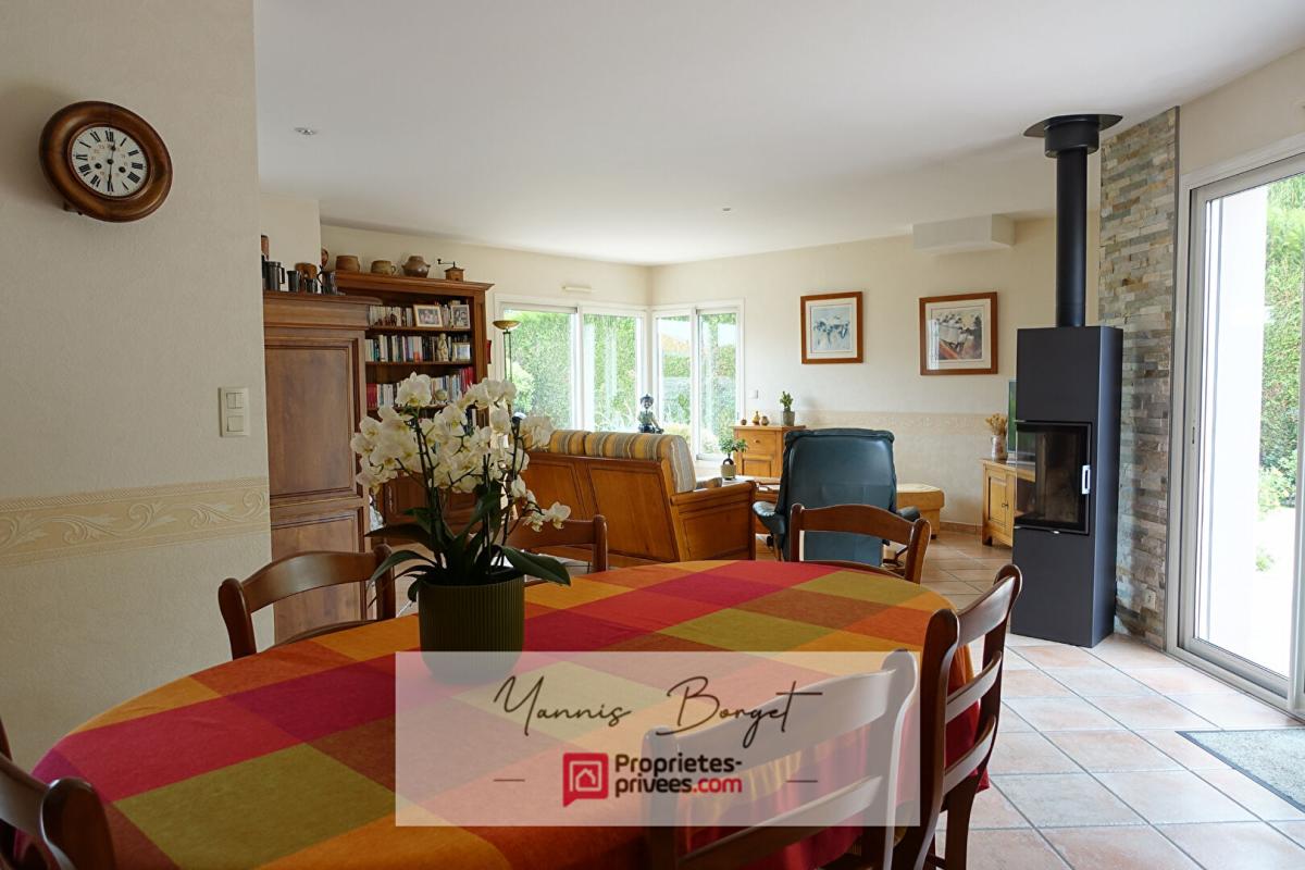 CHALLANS MAISON DE PLAIN-PIED DE 113 M² SUR PLUS DE 1 000 M² DE TERRAIN 7