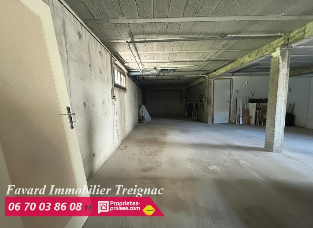 TREIGNAC Maison Treignac  120 m²  jardin plat et espace de vie de plain pied 14