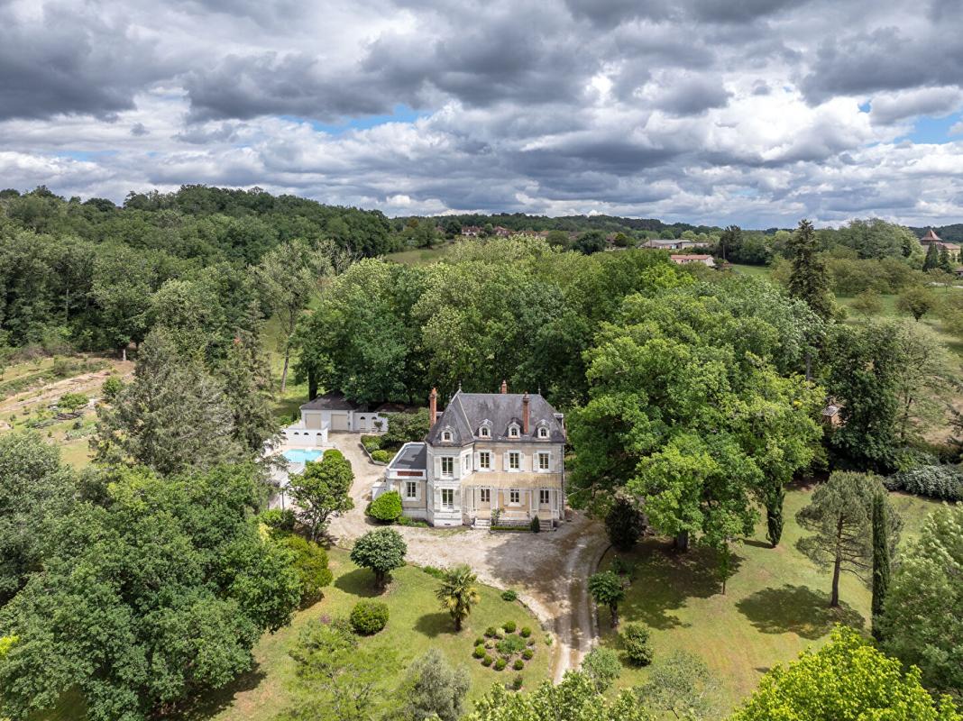 CORGNAC-SUR-L'ISLE VILLA 1