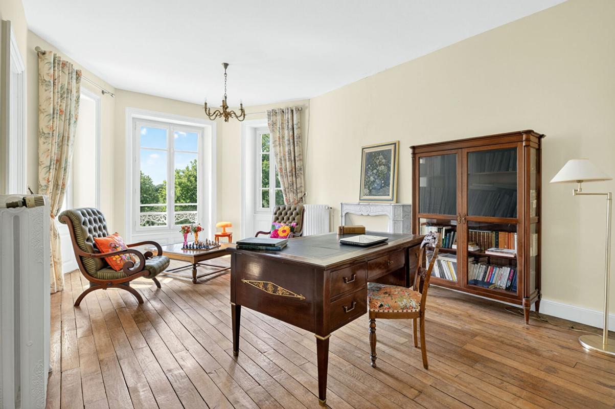 CORGNAC-SUR-L'ISLE VILLA 13