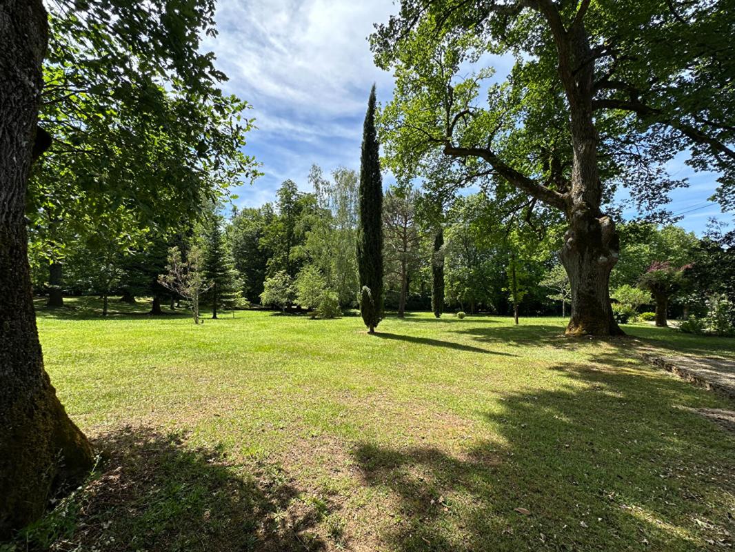 CORGNAC-SUR-L'ISLE VILLA 18
