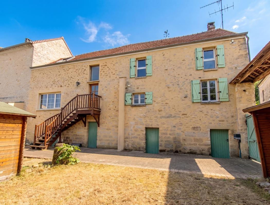 OINVILLE-SUR-MONTCIENT Maison en pierre de caractère au coeur du Vexin 1