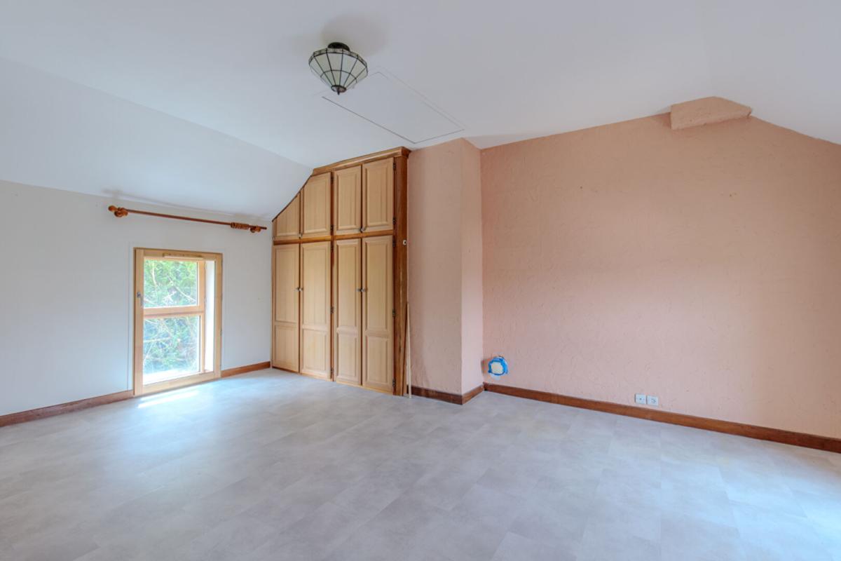 OINVILLE-SUR-MONTCIENT Maison en pierre de caractère au coeur du Vexin 9