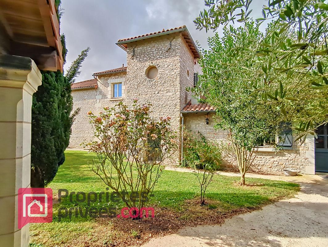 VEZIERES Proche CHINON - Propriété de 236M2 10