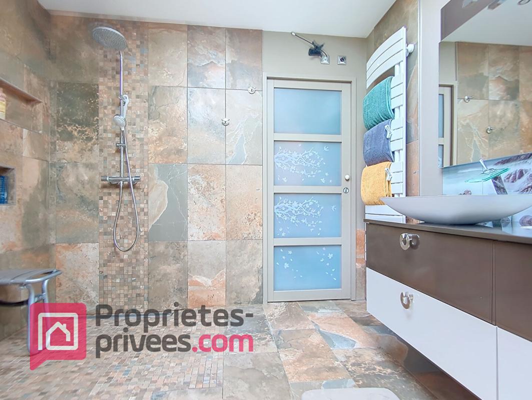 VEZIERES Proche CHINON - Propriété de 236M2 14