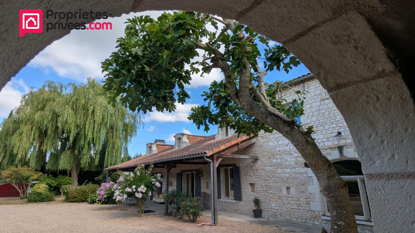 VEZIERES Proche CHINON - Propriété de 236M2 6
