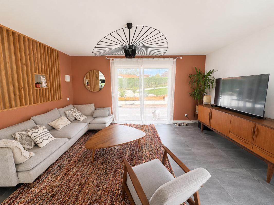 SALLES Maison Salles centre : 7 pièces 164 m2 garage et piscine et grand terrain 6