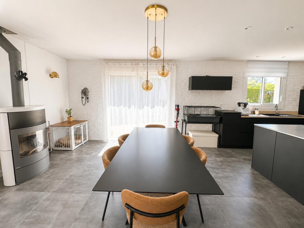 SALLES Maison Salles centre : 7 pièces 164 m2 garage et piscine et grand terrain 9