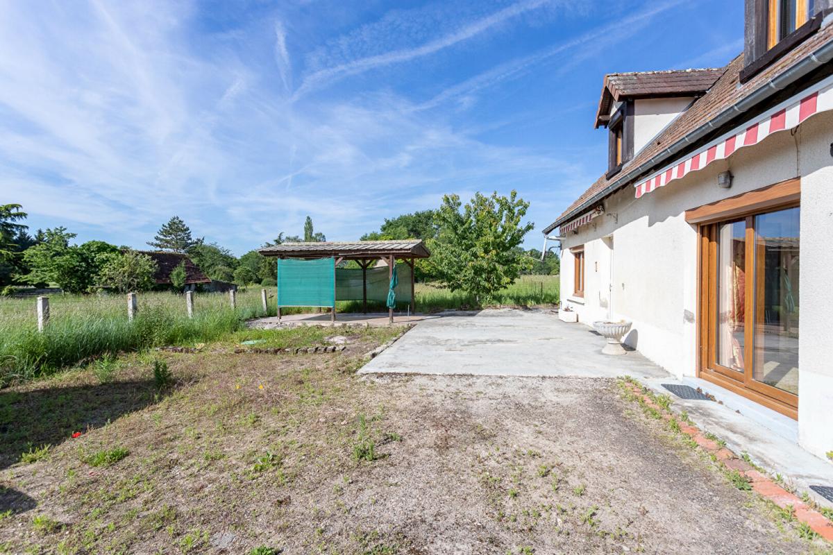 LA CHAPELLE-MONTMARTIN Maison La Chapelle Montmartin 6 pièces 130 m2 11