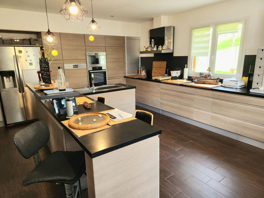 HOULBEC-COCHEREL Exclusivité - Houlbec Cocherel - Au calme, agréable maison de 191.55 m2 - 4 chambres - sur 3.17 m2 de terrain - Prix : 275.500 7
