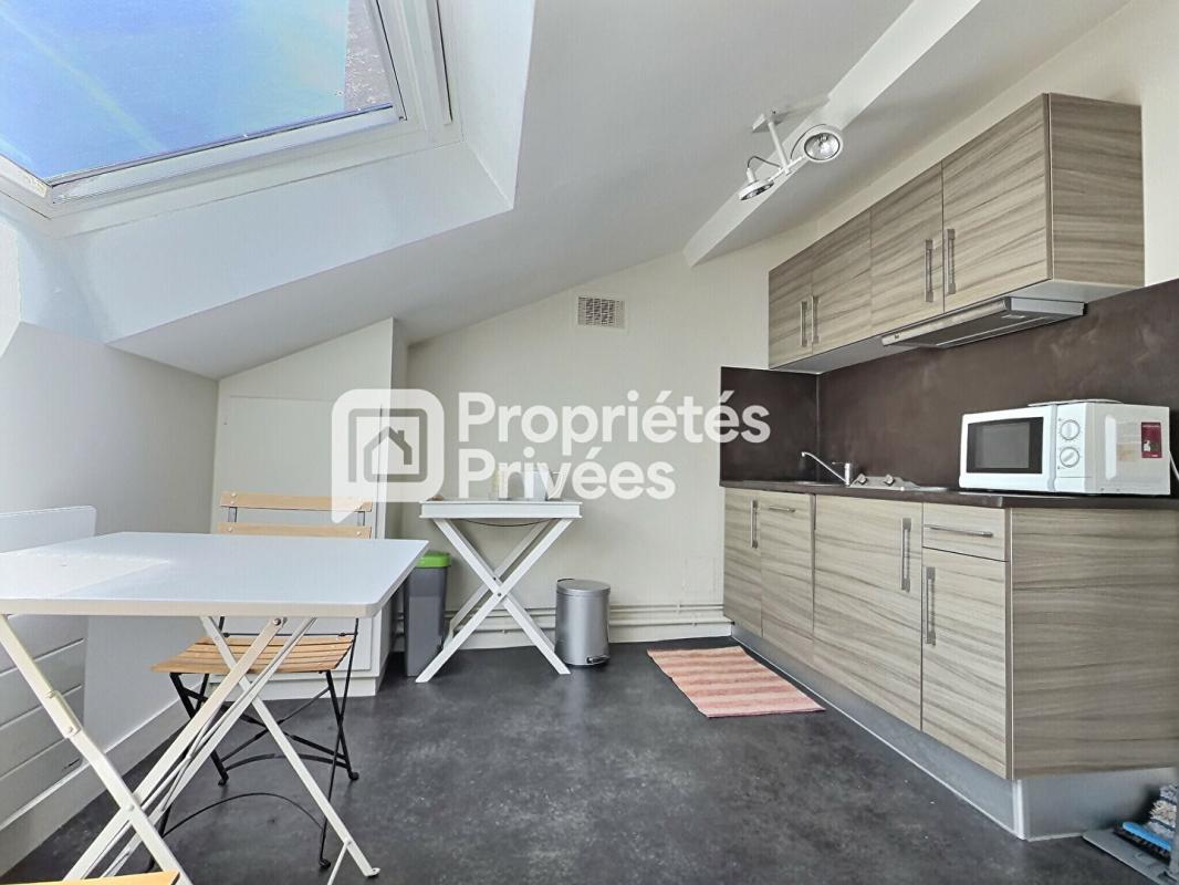 PERIGUEUX Superbe immeuble rénové d'env. 430m² avec 7 appartements T2 meublés + 2 locaux commerciaux et caves en plein centre historique de PERIGUEUX (24000) 15