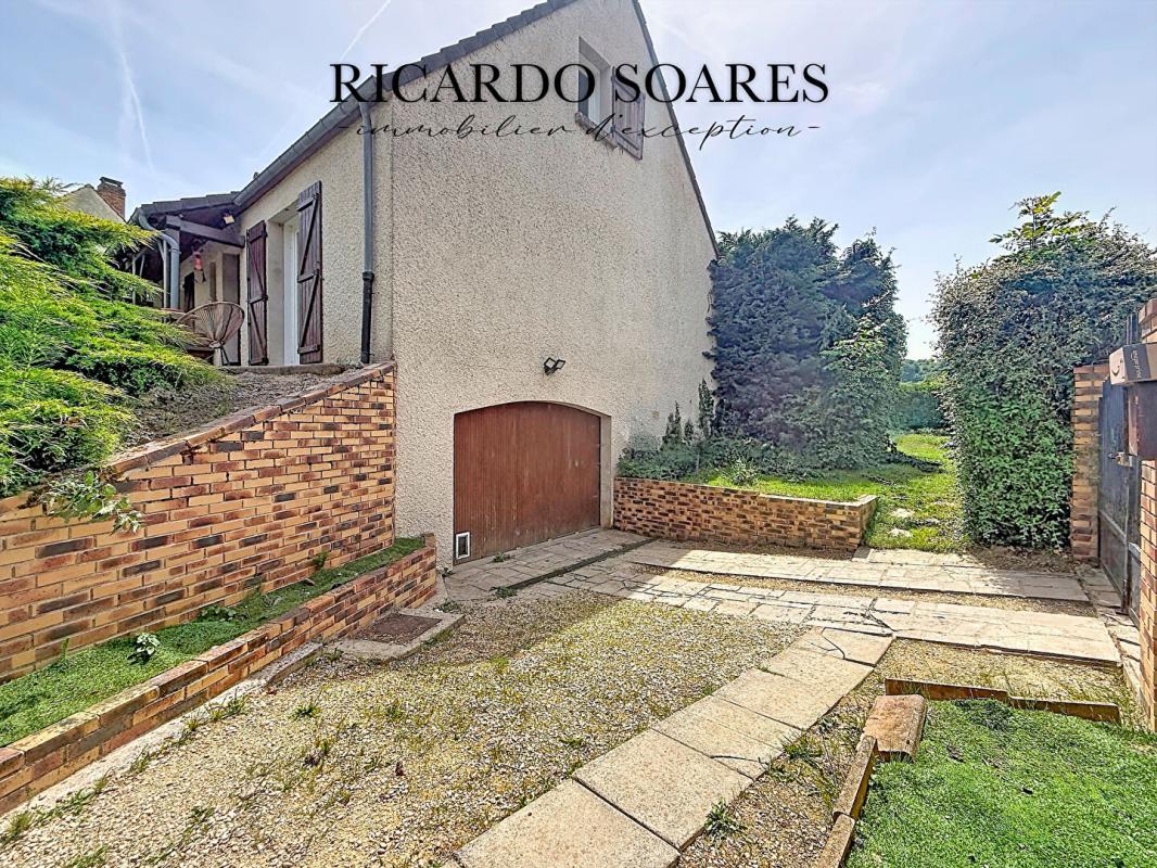 ANGICOURT 60940 ANGICOURT - MAISON FAMILIALE 103m2 AU SOL / 3 ou 4 CHAMBRES / SOUS-SOL TOTAL / TERRAIN 1215 m2 13