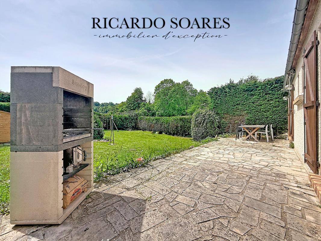 ANGICOURT 60940 ANGICOURT - MAISON FAMILIALE 103m2 AU SOL / 3 ou 4 CHAMBRES / SOUS-SOL TOTAL / TERRAIN 1215 m2 18