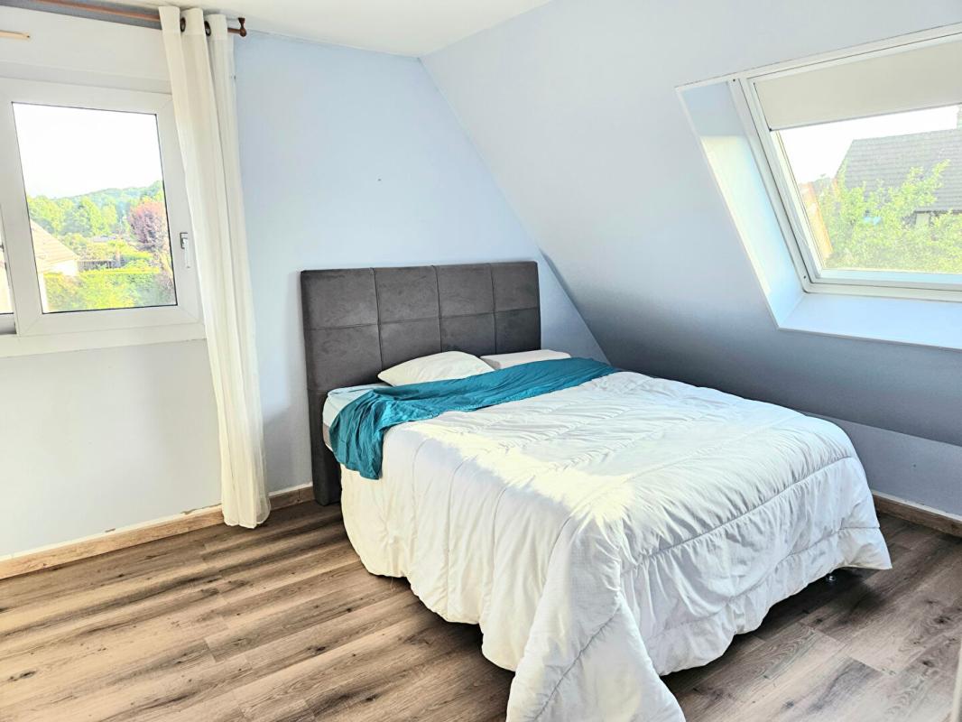 GAILLON Gaillon centre ville, au calme - Maison de 128 m2 - 4 chambres sur sous-sol total - Terrain plat de 700 m2 - Prix : 299.000 11