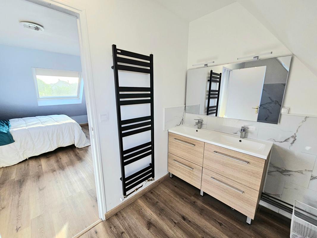 GAILLON Gaillon centre ville, au calme - Maison de 128 m2 - 4 chambres sur sous-sol total - Terrain plat de 700 m2 - Prix : 299.000 12