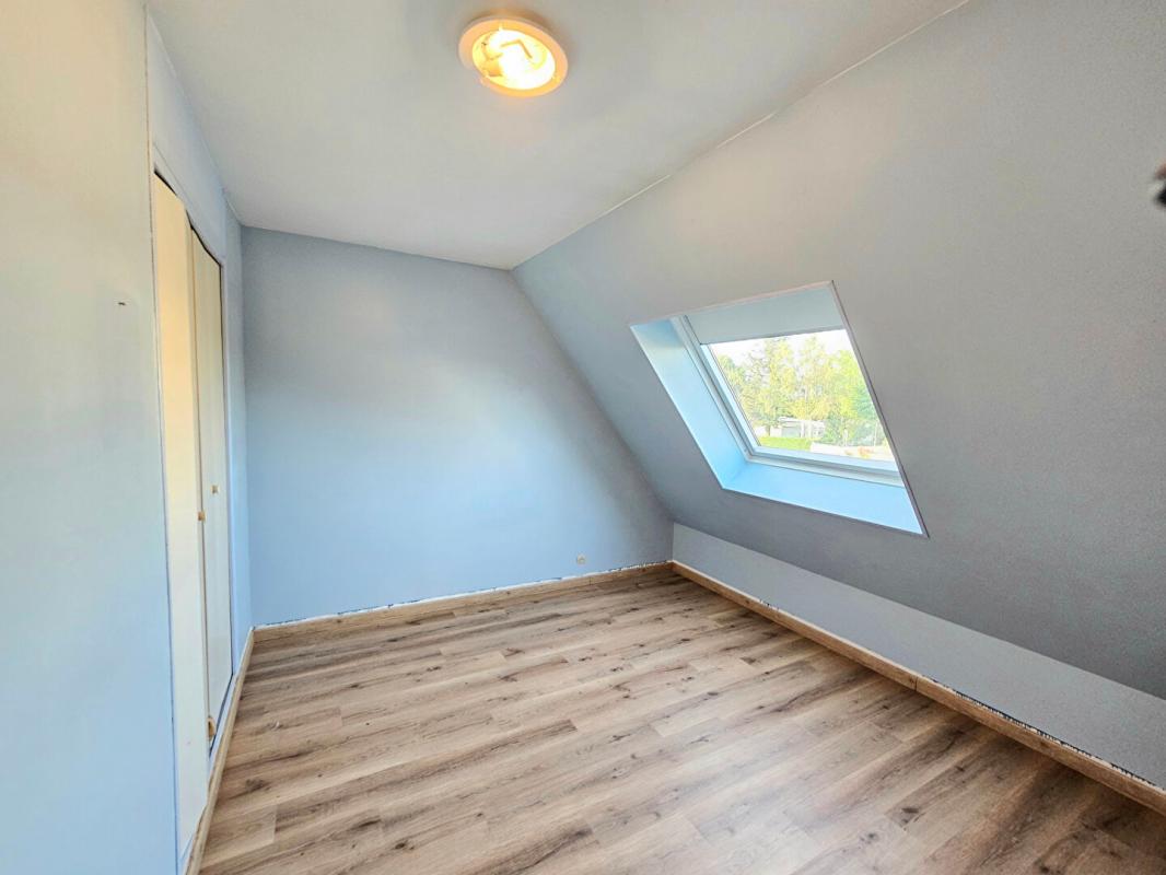 GAILLON Gaillon centre ville, au calme - Maison de 128 m2 - 4 chambres sur sous-sol total - Terrain plat de 700 m2 - Prix : 299.000 13
