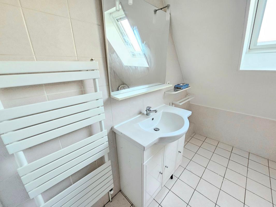 GAILLON Gaillon centre ville, au calme - Maison de 128 m2 - 4 chambres sur sous-sol total - Terrain plat de 700 m2 - Prix : 299.000 16