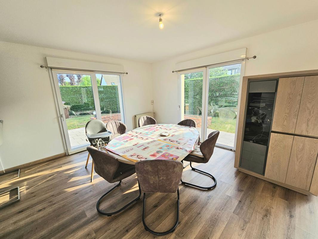 GAILLON Gaillon centre ville, au calme - Maison de 128 m2 - 4 chambres sur sous-sol total - Terrain plat de 700 m2 - Prix : 299.000 6