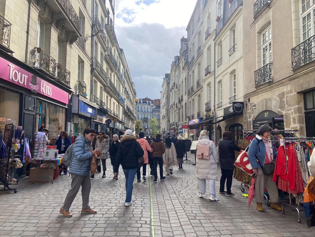NANTES 44000 NANTES - A LOUER LOCAL COMMERCIAL 57 M², PROCHE PLACE DU PILORI 6
