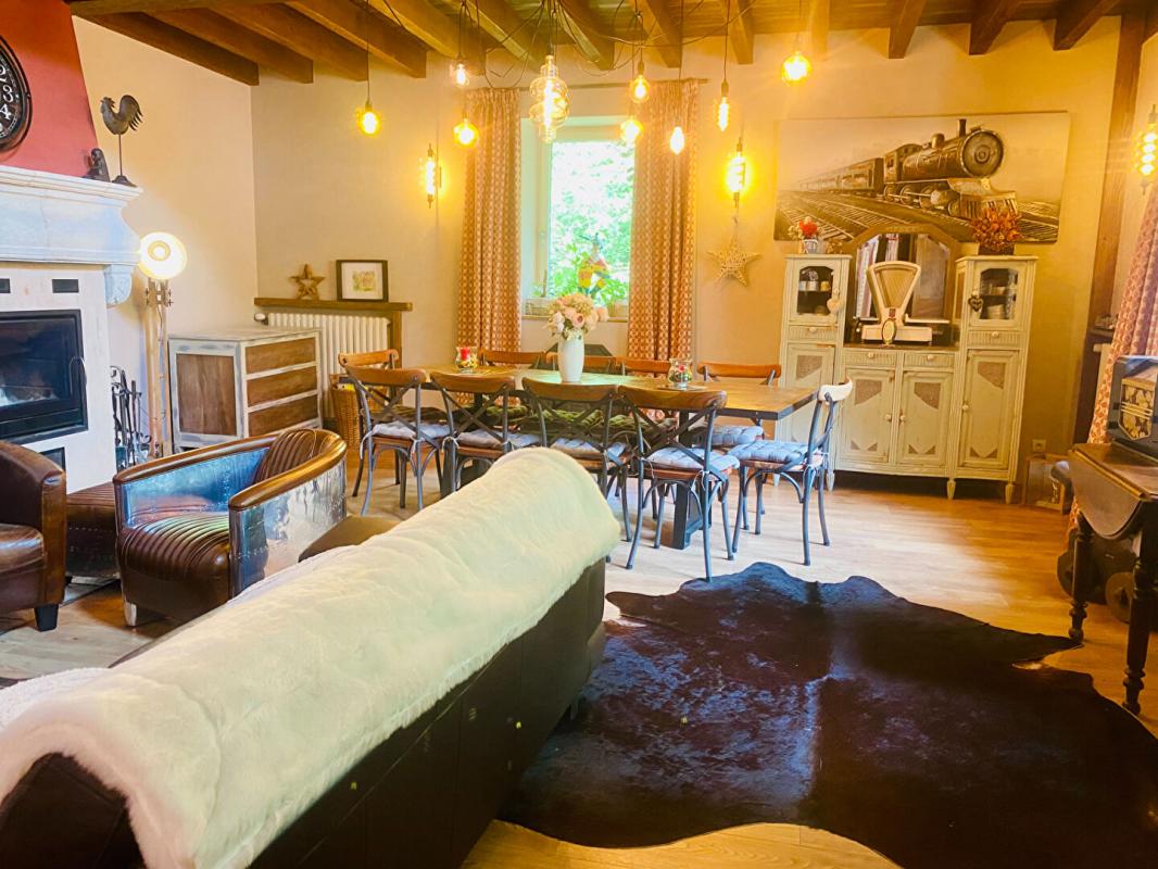 MONTAGNA-LE-RECONDUIT Maison bourgeoise 540 M2 au coeur du Revermont 8