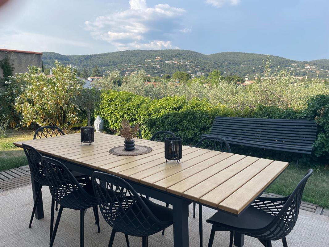 DRAGUIGNAN Maison de plain-pied avec vue dégagée , 4 chambres et Terrain de 544 m² 1