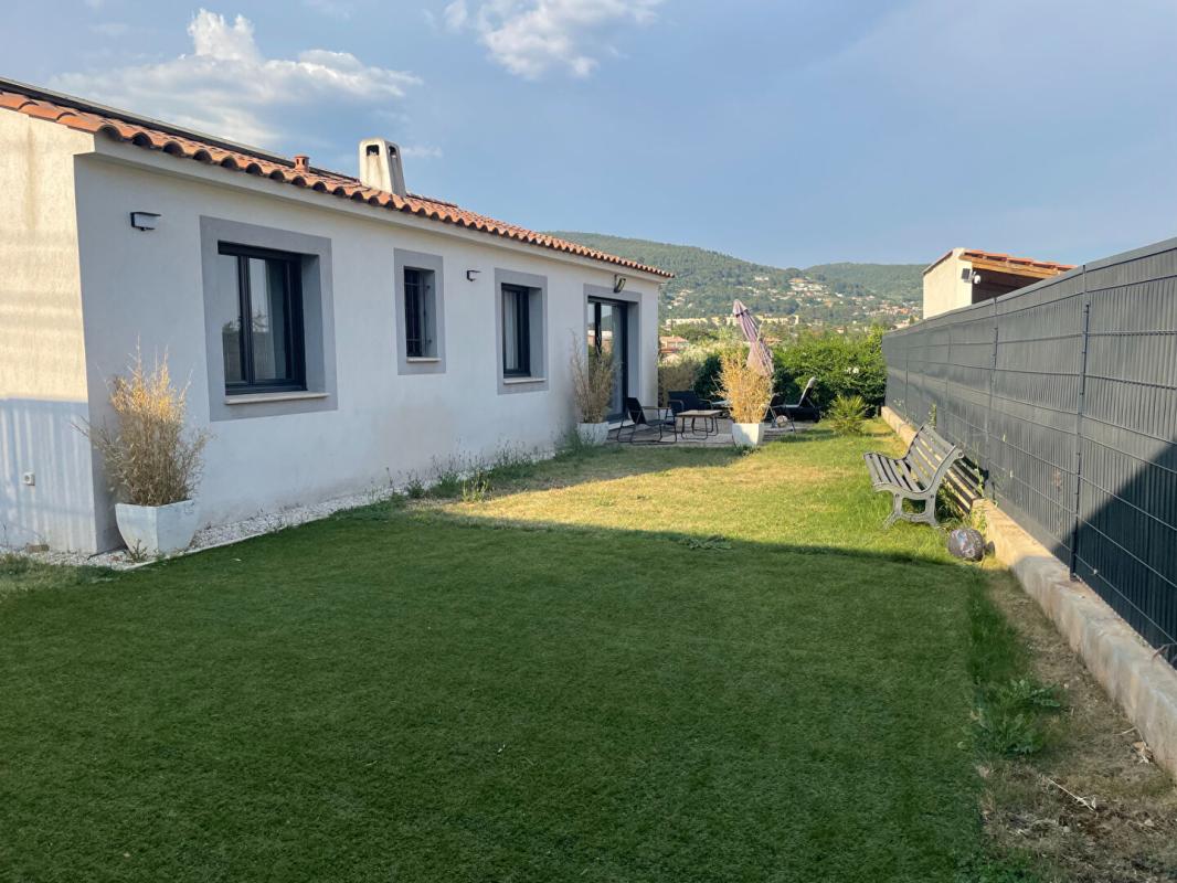 DRAGUIGNAN Maison de plain-pied avec vue dégagée , 4 chambres et Terrain de 544 m² 17