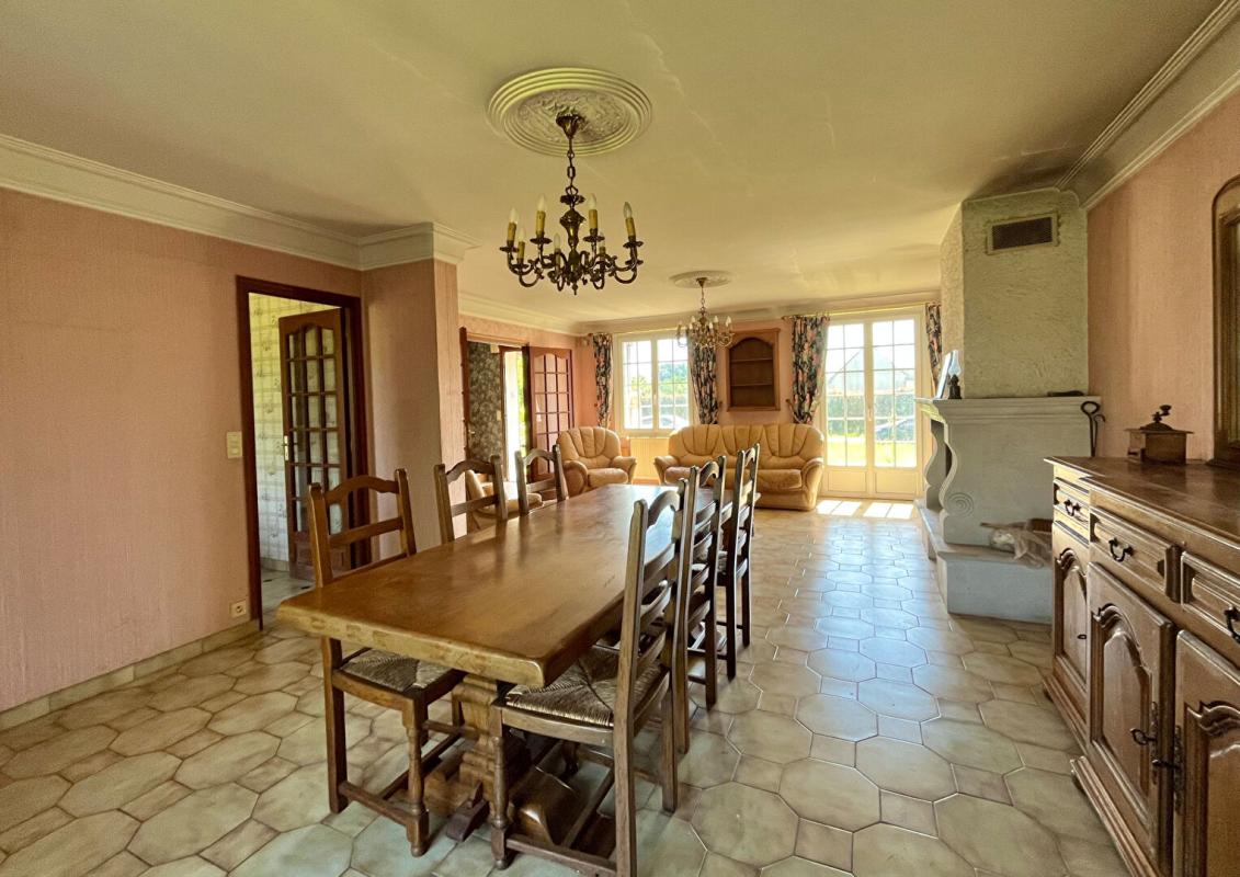 LASSIGNY Maison individuelle :  3 pièce(s) 92 m2 + Comble à aménager 6