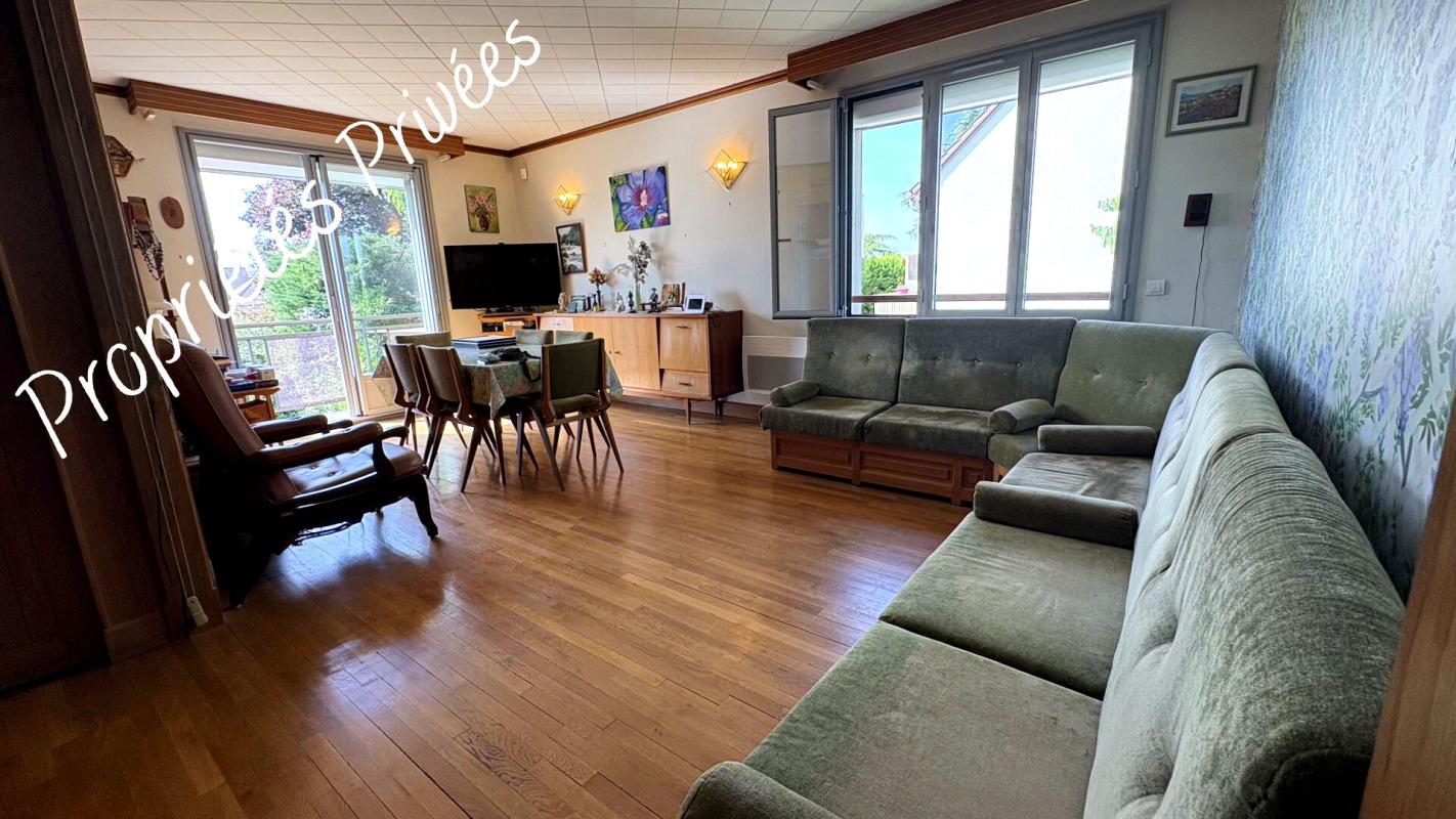 LA CHAUSSEE-SAINT-VICTOR Maison La Chaussee Saint Victor 7 pièce(s) 80 m2 13