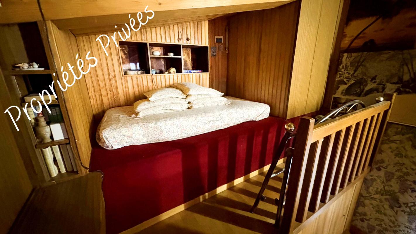 LA CHAUSSEE-SAINT-VICTOR Maison La Chaussee Saint Victor 7 pièce(s) 80 m2 16