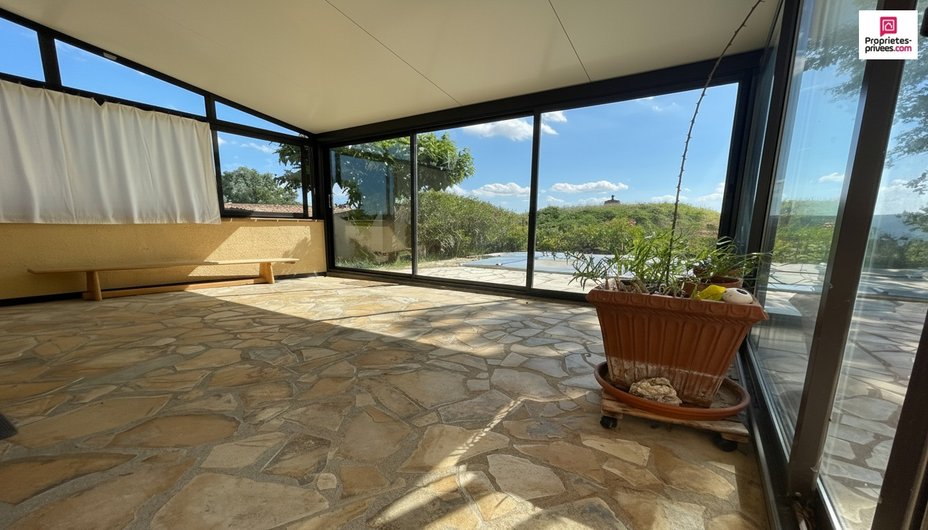 ESPARRON-DE-VERDON Maison plain-pied, piscine, studio indépendant et aperçu lac 6