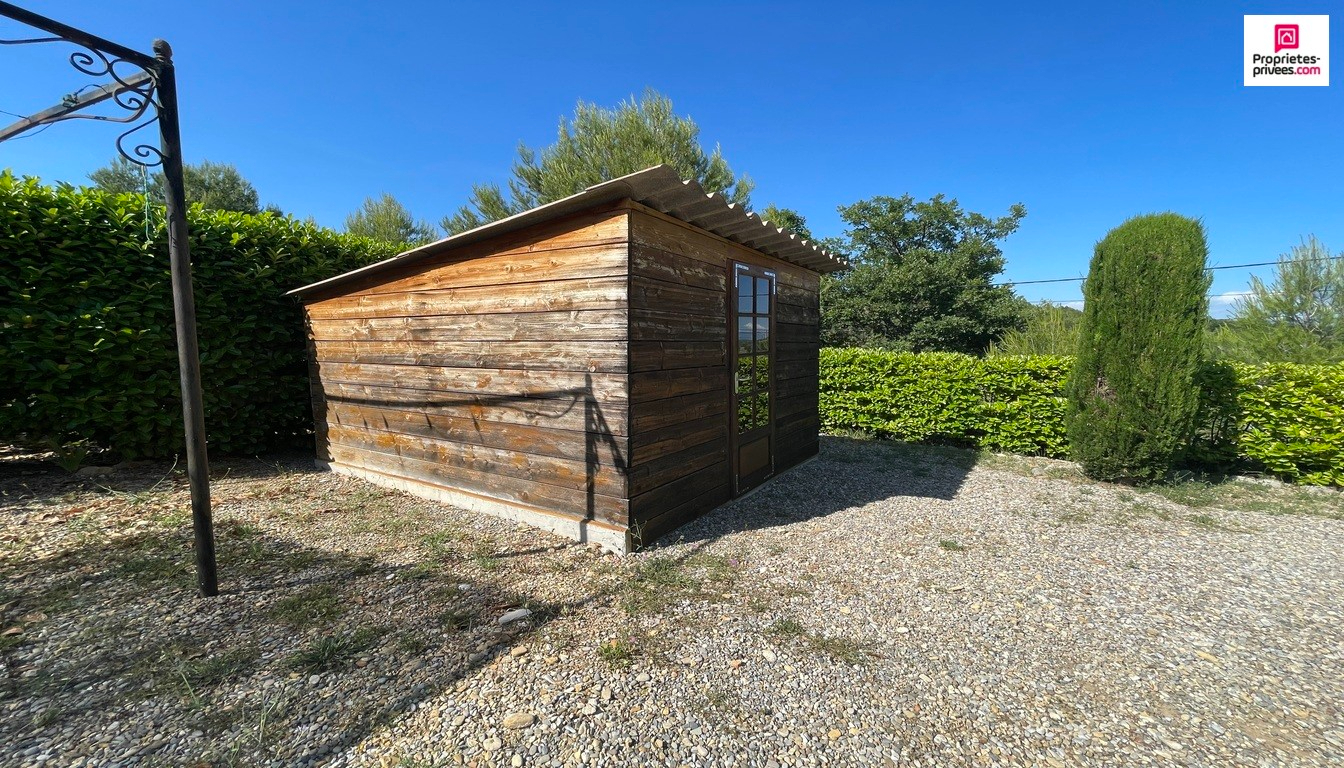 ESPARRON-DE-VERDON Maison plain-pied, piscine, studio indépendant et aperçu lac 8