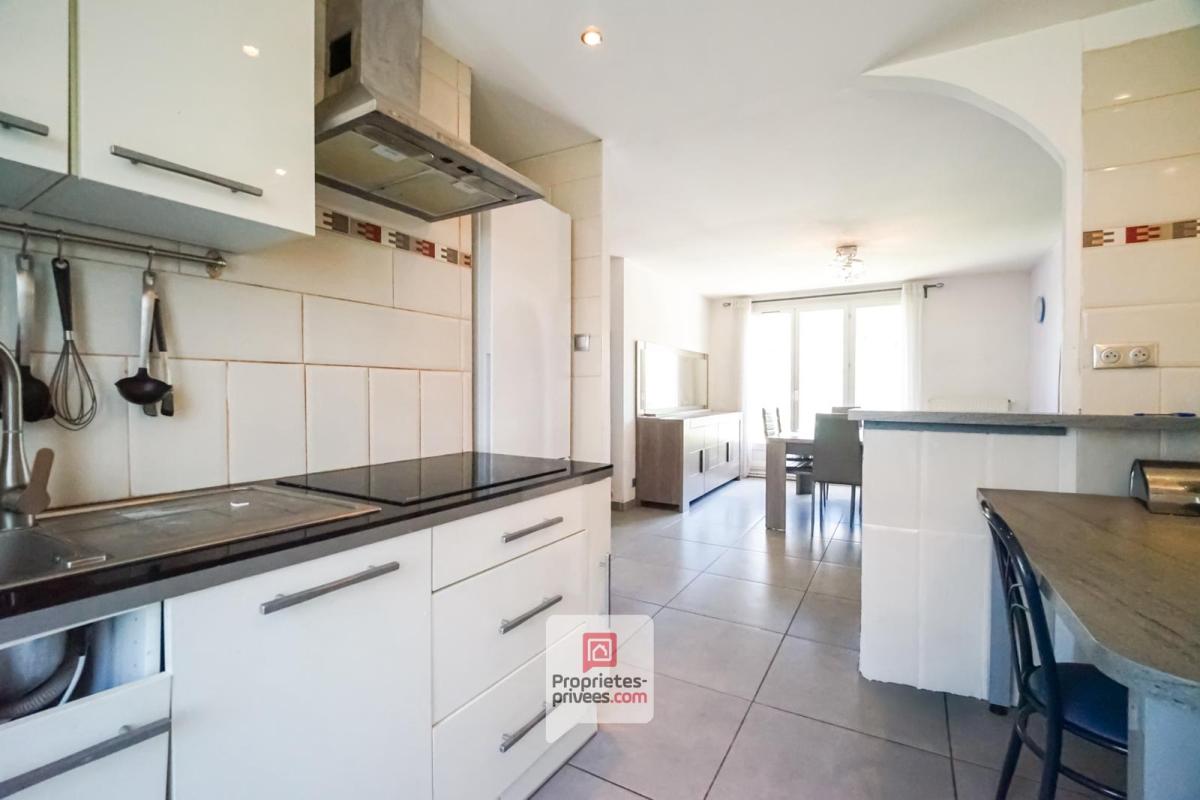 SAINT-MARTIN-D'HERES Appartement Saint Martin D Heres 3 pièce(s) 60.66 m2 11