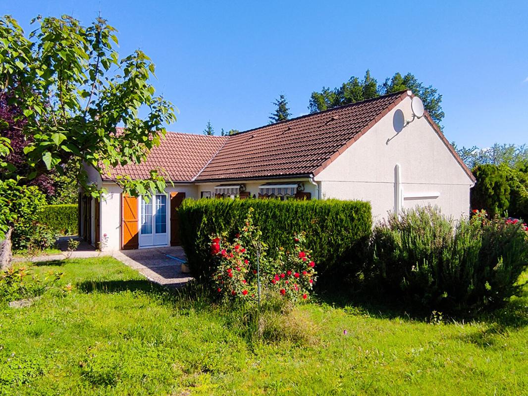 PREUILLY-SUR-CLAISE Maison de plain pied Preuilly Sur Claise 5 pièce(s) 109 m2 16