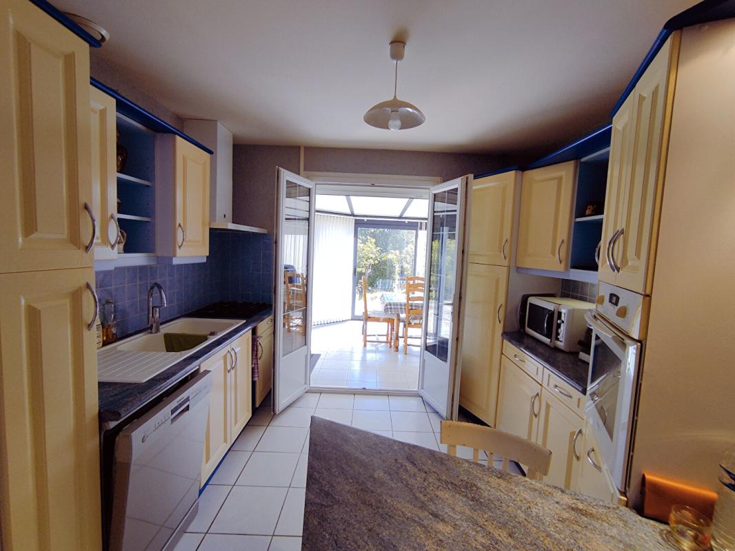 PREUILLY-SUR-CLAISE Maison de plain pied Preuilly Sur Claise 5 pièce(s) 109 m2 5