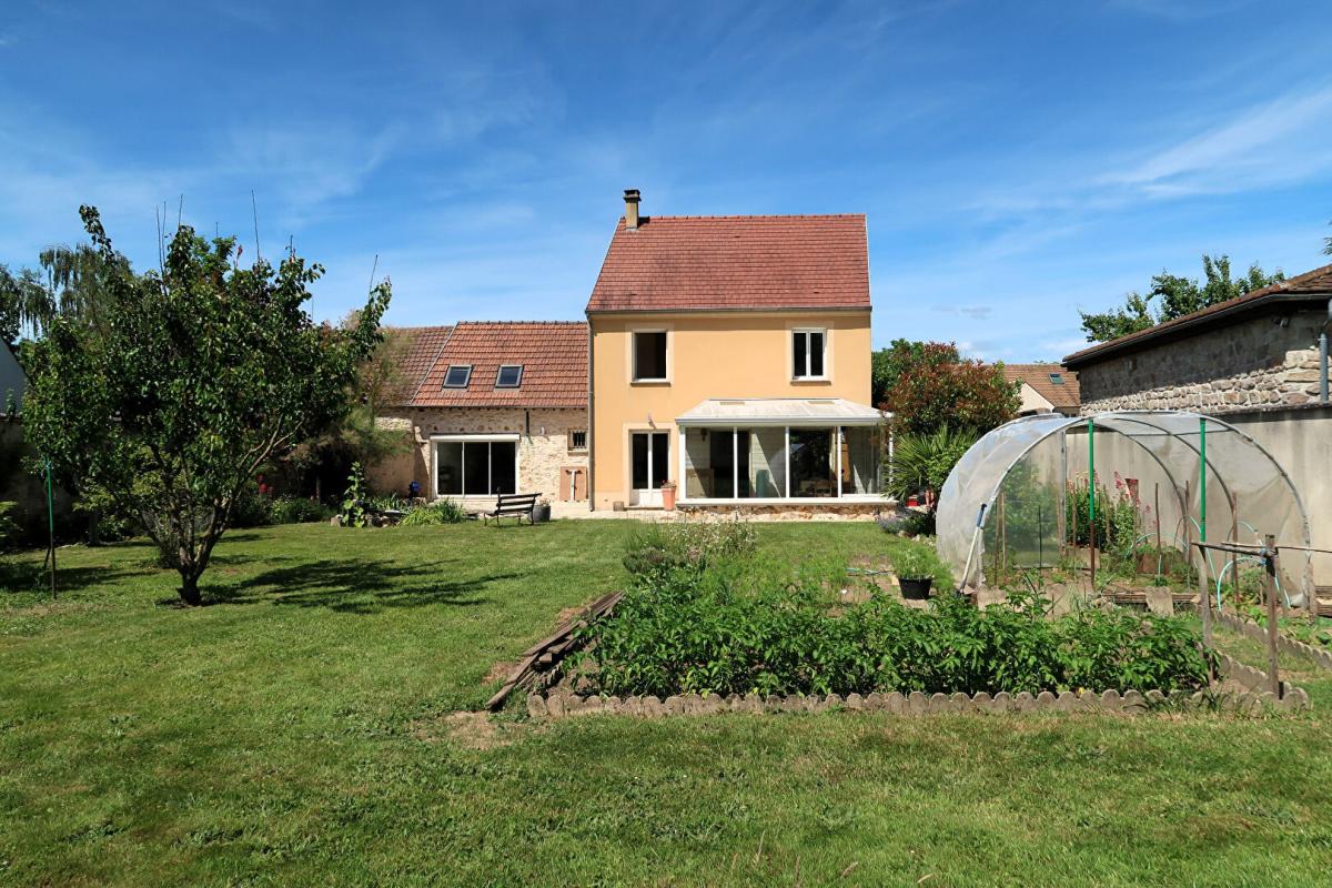 MARINES MARINES. CHARMANTE MAISON D'ARCHITECTE 1