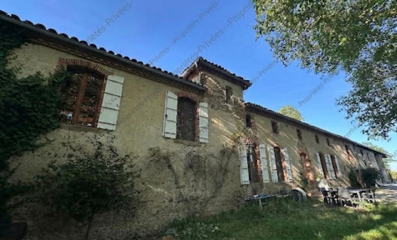 SAINT-AMADOU Maison Saint Amadou 11 pièce(s) 388 m2 12